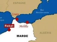 Près de 1.600 clandestins s'entassent dans le camp dressé par la Croix-Rouge à Melilla, dont la capacité d'accueil est de 500 personnes. Près de 1.600 clandestins s'entassent dans le camp dressé par la Croix-Rouge à Melilla, dont la capacité d'accueil est de 500 personnes.