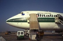 Alitalia : 138 vols annulés samedi