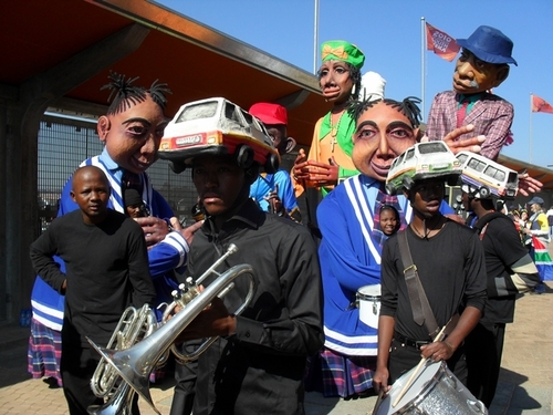 La coupe du monde de football en Afrique du Sud vient de s'achever et les experts se pressent déjà pour en tirer les premiers bilans... La coupe du monde de football en Afrique du Sud vient de s'achever et les experts se pressent déjà pour en tirer les premiers bilans...