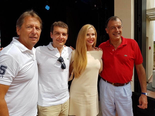 Janyck Daudet, CEO Amérique du Sud, Sylvain Rabuel CEO Europe et Afrique, Federica Panicucci présentatrice TV en Italie et Henri Giscard d'Estaing, PDG du Club Med lors de l'inauguration du Club Med Cefalù en Sicile - Photo CE