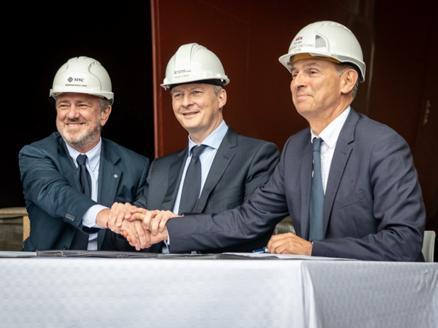 MSC Croisières et STX France ont signé un nouveau contrat en présence du ministre Bruno Le Maire - Photo : MSC