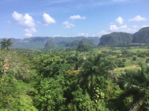 La vallée de Vinales,  « Baie d’Ha Long terrestre » - DR : J.-P.C.