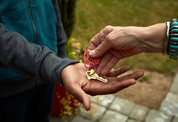 Partenariat Century 21 - Airbnb : partage de revenu entre locataires, propriétaires et agences immobilières - DR Partenariat Century 21 - Airbnb : partage de revenu entre locataires, propriétaires et agences immobilières - DR