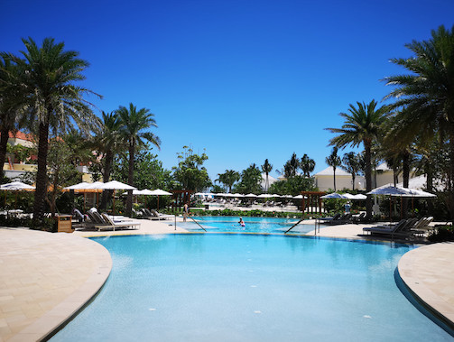 L'une des piscines du nouvel hôtel Rosewood Baha Mar - DR L'une des piscines du nouvel hôtel Rosewood Baha Mar - DR
