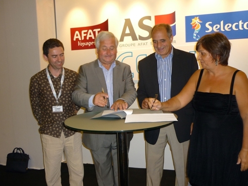 Pascal Cordier Vice-PDT CEDIV, François-Xavier de Bouärd Selectour, Jean-Pierre Mas Afat Voyages et Adriana Minchella CEDIV Pascal Cordier Vice-PDT CEDIV, François-Xavier de Bouärd Selectour, Jean-Pierre Mas Afat Voyages et Adriana Minchella CEDIV