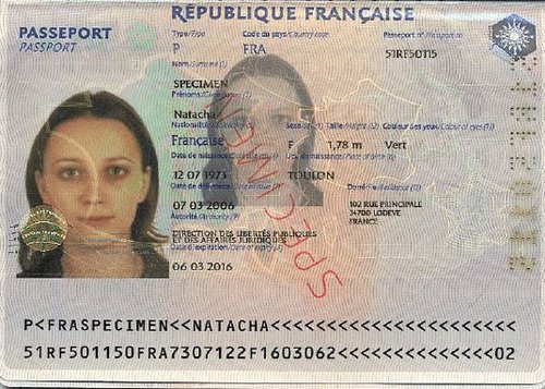 Les agents de voyages devront avoir un nouveau réflexe :  faire figurer le nom de jeune fille, (nom figurant toute sa vie sur son passeport) sur le billet d'avion  d'une femme mariée se rendant aux Etats-Unis