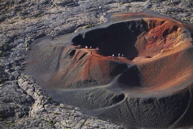 Planté au sud-est de l’île, le Piton de la Fournaise est l’un des volcans les plus actifs de l’Océan Indien - DR : Emmanuel Virin - IRT