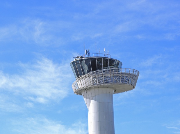 "ça devient lassant, dans le ciel européen, ces grèves à répétitions commises par nos contrôleurs aériens. " © romaneau - Fotolia