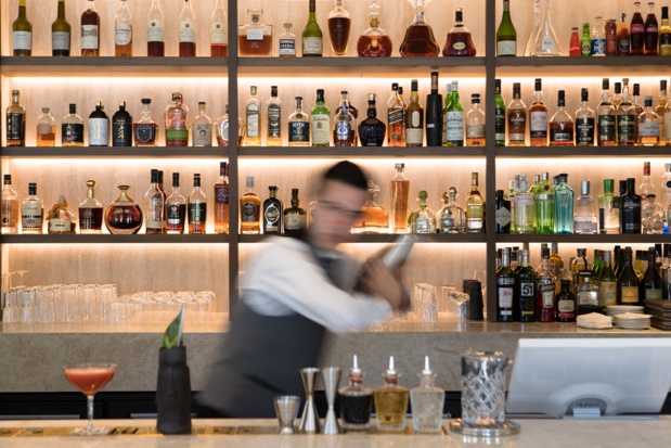 Une énergie fraîche et fougueuse s’empare du nouveau Bar de l’Hôtel & Spa du Castellet /crédit photo H&Spa du Castellet
