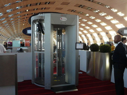 Le scanner corporel à l'aéroport de Roissy, entré en vigueur fin février / DR © Anne Lombardo