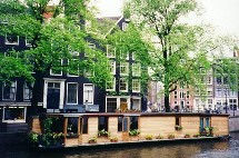 En tête des progressions par rapport à 2004, les capitales nordiques telles que Copenhague ou Stockholm ainsi que Bruxelles et Amsterdam sont les grandes révélations de la saison. En tête des progressions par rapport à 2004, les capitales nordiques telles que Copenhague ou Stockholm ainsi que Bruxelles et Amsterdam sont les grandes révélations de la saison.