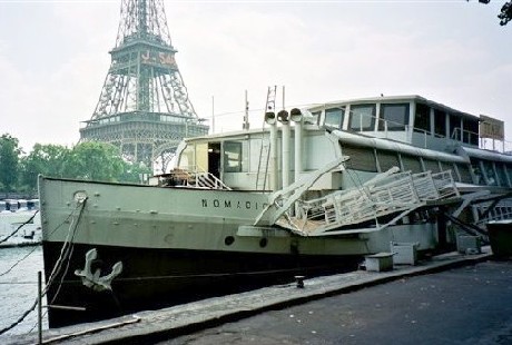 Le Nomadic se verrait bien en salon de réceptions sur la Seine, face à la Tour Eiffel...