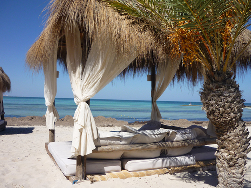 Une paillote privative sur la plage du Club Marmara du Dar Djerba Une paillote privative sur la plage du Club Marmara du Dar Djerba