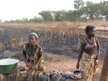 Chaque projet tourne aux alentours de 30 000 €. Les projets de puits et d'orphelinat au Niger sont déjà bien avancés