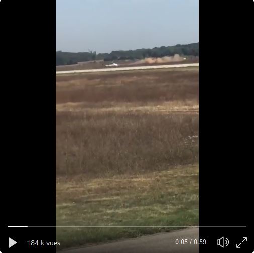 copie d'écran vidéo filmée et twittée par un particulier copie d'écran vidéo filmée et twittée par un particulier