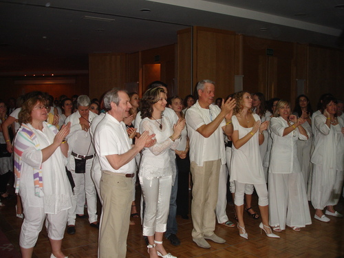 Des vendeurs enthousiastes et attentifs Des vendeurs enthousiastes et attentifs