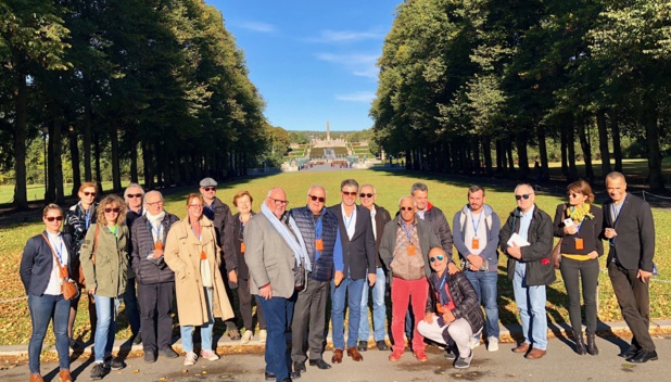 Les participants lors de la visite du parc de Vigeland à Oslo /crédit photo JDL