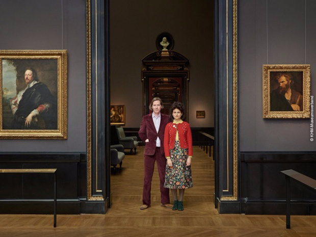 Wes Anderson and Juman Malouf se prêtent au jeu et créent une exposition étonnante avec les trésors du Kunsthistorisches Museum. Wes Anderson and Juman Malouf se prêtent au jeu et créent une exposition étonnante avec les trésors du Kunsthistorisches Museum.