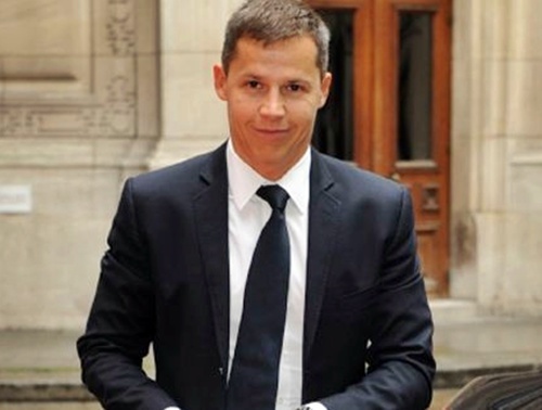 ''Deux à trois semaines c'est un minimum une fois que je serai sur place et que j’aurai rencontré les autorités tunisiennes. Je ne peux pas arriver et faire immédiatement des recommandations. Il en va de ma crédibilité...'' ''Deux à trois semaines c'est un minimum une fois que je serai sur place et que j’aurai rencontré les autorités tunisiennes. Je ne peux pas arriver et faire immédiatement des recommandations. Il en va de ma crédibilité...''