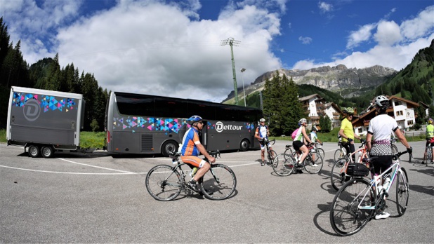 Deltour Voyages dispose de 7 autocars et de 8 remorques spécialement configurées pour le transport de vélos - DR : Deltour Deltour Voyages dispose de 7 autocars et de 8 remorques spécialement configurées pour le transport de vélos - DR : Deltour