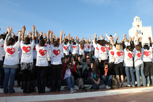 La photo souvenir, avec les agents vêtus aux couleurs de ''I love Tunisia'' - DR : A.B.