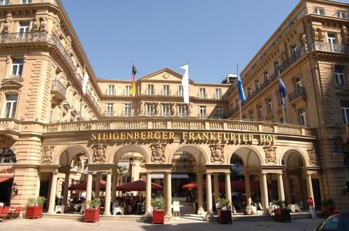l'hôtel Steigenberger Frankfurter Hof, fleuron du groupe a bénéficié d'un investissement de 20 millions d'euros pour sa rénovation.