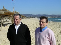 Vincent Fantini (dr) le nouveau dg, et Georges Vialard, le directeur de la production de Fram, veulent renouer avec les bénéfices en 2006.