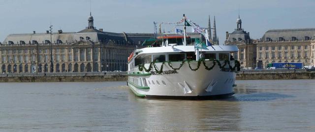 CroisiEurope inaugure le MS Princesse d'Aquitaine à Bordeaux CroisiEurope inaugure le MS Princesse d'Aquitaine à Bordeaux