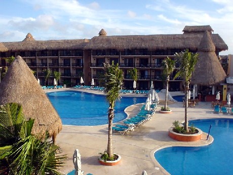 la piscine et les chambres du Lookéa Riviera Maya, plutôt sympa, non ?