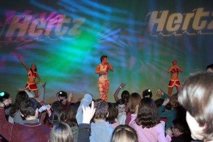 Lucky et ses ''luckettes'' a mis le feu chez les plus jeunes ! Lucky et ses ''luckettes'' a mis le feu chez les plus jeunes !
