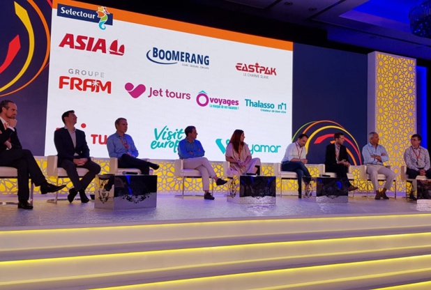 Une table ronde sur le tour-opérating organisée dans le cadre du congrés Selectour - Photo CE Une table ronde sur le tour-opérating organisée dans le cadre du congrés Selectour - Photo CE