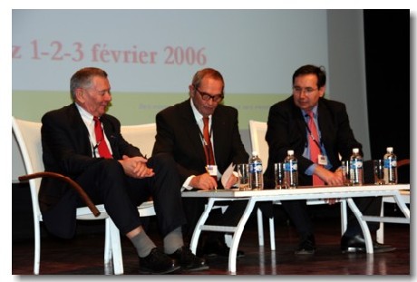 DE gche à dte : Raymond Massip, président de la FNLAF, Georges Colson, président du Snav, et Jean-Pierre Serra, président de la FNCDT