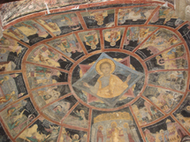 Partout les églises et les monastères orthodoxes continuent de rythmer la vie locale. Ici, le monastère de Sinaia - DR Partout les églises et les monastères orthodoxes continuent de rythmer la vie locale. Ici, le monastère de Sinaia - DR