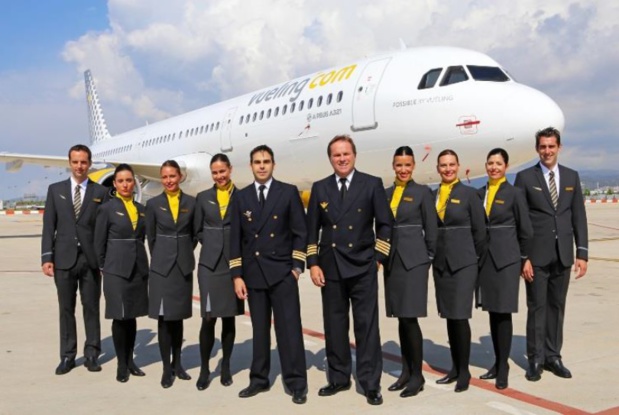 Vueling recrute 100 hôtesses de l’air et stewards en France - DR Vueling Vueling recrute 100 hôtesses de l’air et stewards en France - DR Vueling