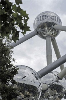 Copyright asbl Atomium, photo by Marie-Françoise Plissart et/ou Luc Toulouse