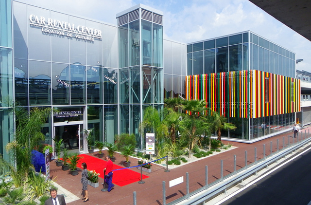 High-Quality Nice Airport Car Rental, Picture Illustration High-Quality Nice Airport Car Rental, Picture Illustration