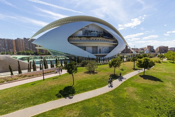 L'aéroprot de Toulouse fait le pein de vols vers Valence (Esp.) - Crédit photo : Office de tourisme de Valence