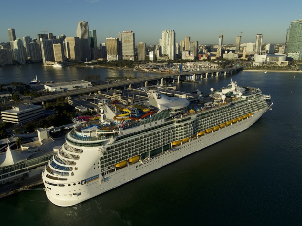 Le Navigator of the Seas démarre une saison de croisières dans les Caraïbes, avec des itinéraires de 5 à 9 nuits - DR : RCI Le Navigator of the Seas démarre une saison de croisières dans les Caraïbes, avec des itinéraires de 5 à 9 nuits - DR : RCI