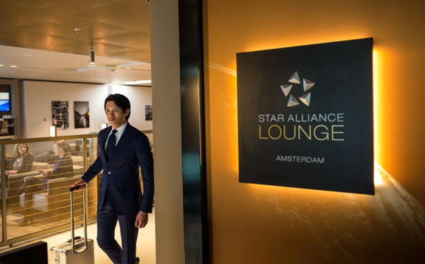 Le salon est situé côté pistes au niveau de la terrasse Panorama, dans l'espace Schengen, dans la zone 2 du niveau Départs. - Photo Star Alliance