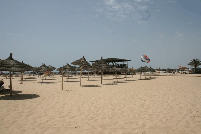 Soleil, sable et peu de monde sur les plages d'Hammamet - Photo DR J.B TourMag.com