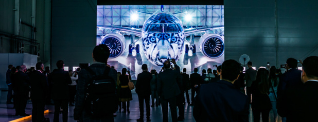 Le premier appareil E2, qui arbore une livrée spéciale Léopard des neiges, avait été livré à Air Astana en décembre 2018. - Photo Air Astana Le premier appareil E2, qui arbore une livrée spéciale Léopard des neiges, avait été livré à Air Astana en décembre 2018. - Photo Air Astana