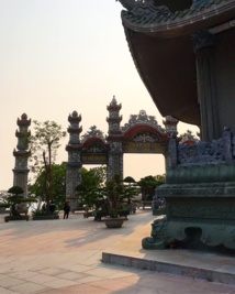 Sur la péninsule de Son Trà, un ensemble touristique de temples et de pagodes © PG Tourmag
