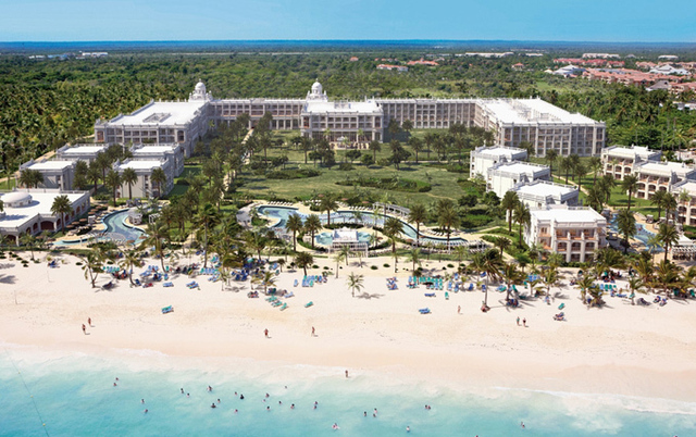 Le Riu Palace Bavaro, un resort situé sur la plage d’Arena Gorda, à Punta Cana, ouvrira en décembre 2011 - DR : Riu Hotels