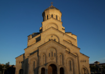 La Cathédrale de la Trinité de Tbilissi haut lieu de la culture orthodoxe © PG TM La Cathédrale de la Trinité de Tbilissi haut lieu de la culture orthodoxe © PG TM