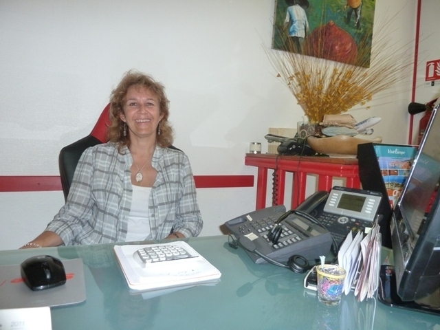 Nathalie Geretto : "Je me renseigne, je lis, je participe aux formations en ligne et je discute avec les clients qui deviennent avec le temps de formidables sources d'informations. En me faisant des briefings sur leurs voyages ils m'adressent de formidables outils de travail." - DR Nathalie Geretto : "Je me renseigne, je lis, je participe aux formations en ligne et je discute avec les clients qui deviennent avec le temps de formidables sources d'informations. En me faisant des briefings sur leurs voyages ils m'adressent de formidables outils de travail." - DR