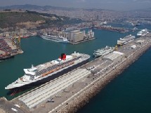 Le port de Barcelone prend le large