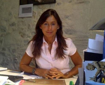 « i[J’ai débuté en 1986 en ouvrant une minuscule agence dans le Vieil Antibes » se rappelle nostalgique Winnie Rinck Boyne, directrice fondatrice « i[J’ai débuté en 1986 en ouvrant une minuscule agence dans le Vieil Antibes » se rappelle nostalgique Winnie Rinck Boyne, directrice fondatrice
