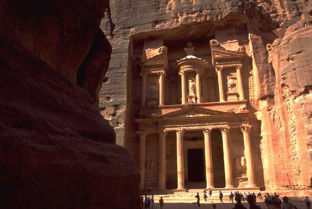 2012 sera l’année du 200° anniversaire de la découverte de la cité nabatéenne de Pétra (le 22 août). Si les détails de l’opération qui sera lancée à cette occasion ne sont pas encore connus, la Jordanie renforce d’ores et déjà sa communication - DR : Photo-libre.fr