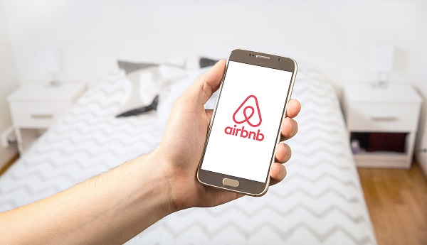 Marriott vs Airbnb : l'hôtelier s'attaque à la location d'hébergements privés, Airbnb contre-attaque - Crédit photo : TeroVesalainen de Pixabay