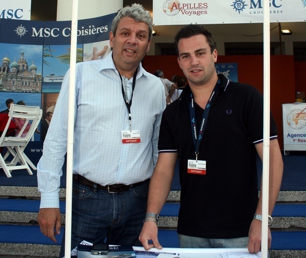 Philippe et Morgan sur le stand d'Alpilles à la Foire de Marseille Philippe et Morgan sur le stand d'Alpilles à la Foire de Marseille